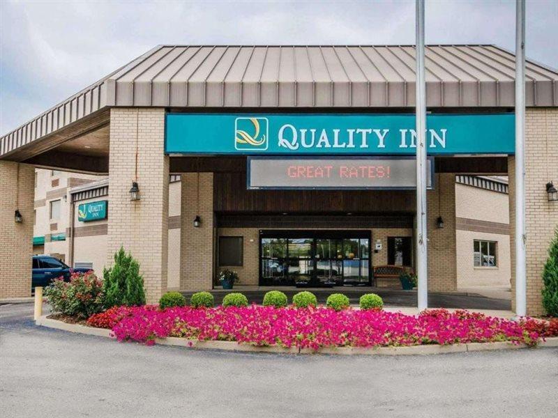 Clarion Pointe Louisville East Экстерьер фото