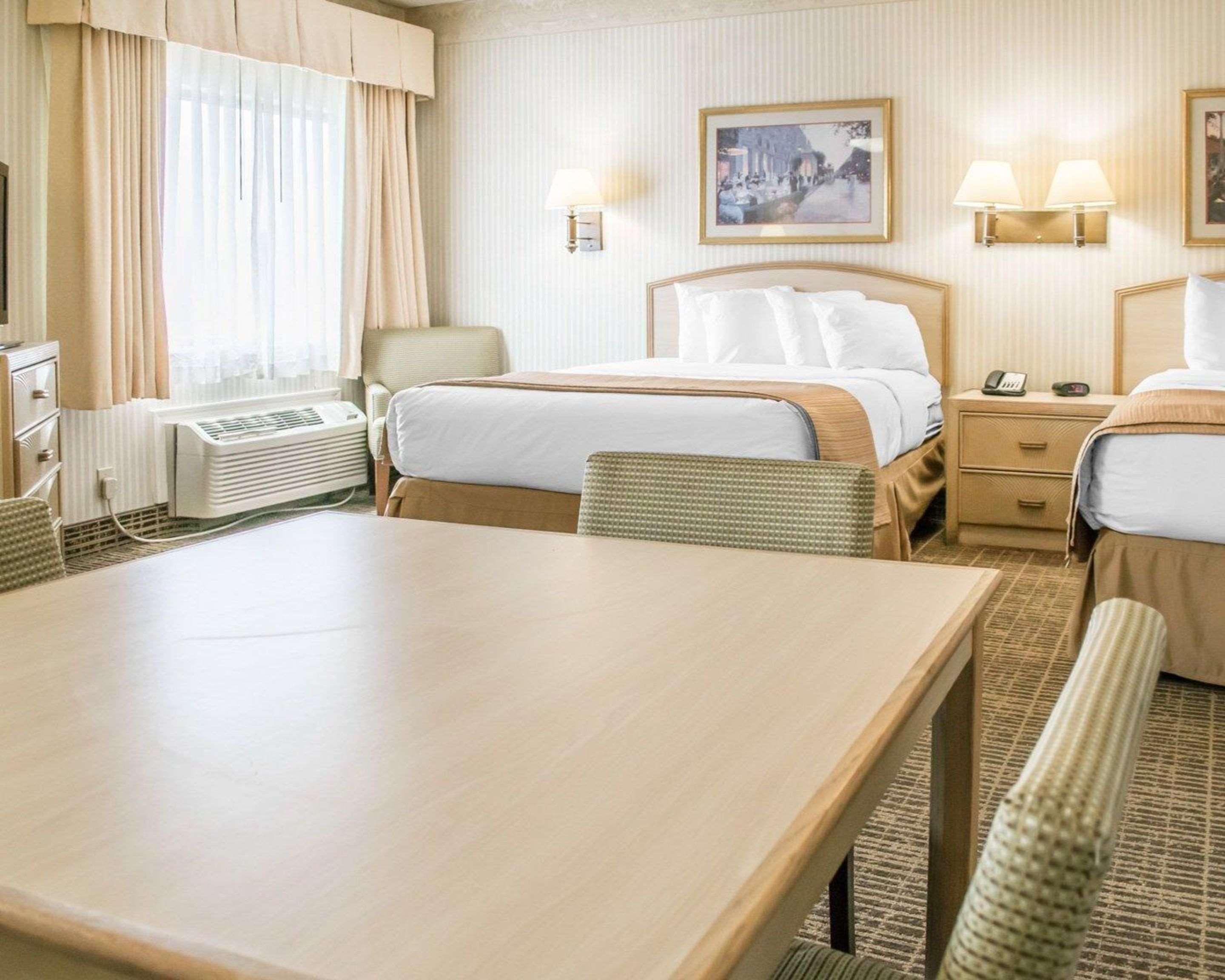 Clarion Pointe Louisville East Экстерьер фото