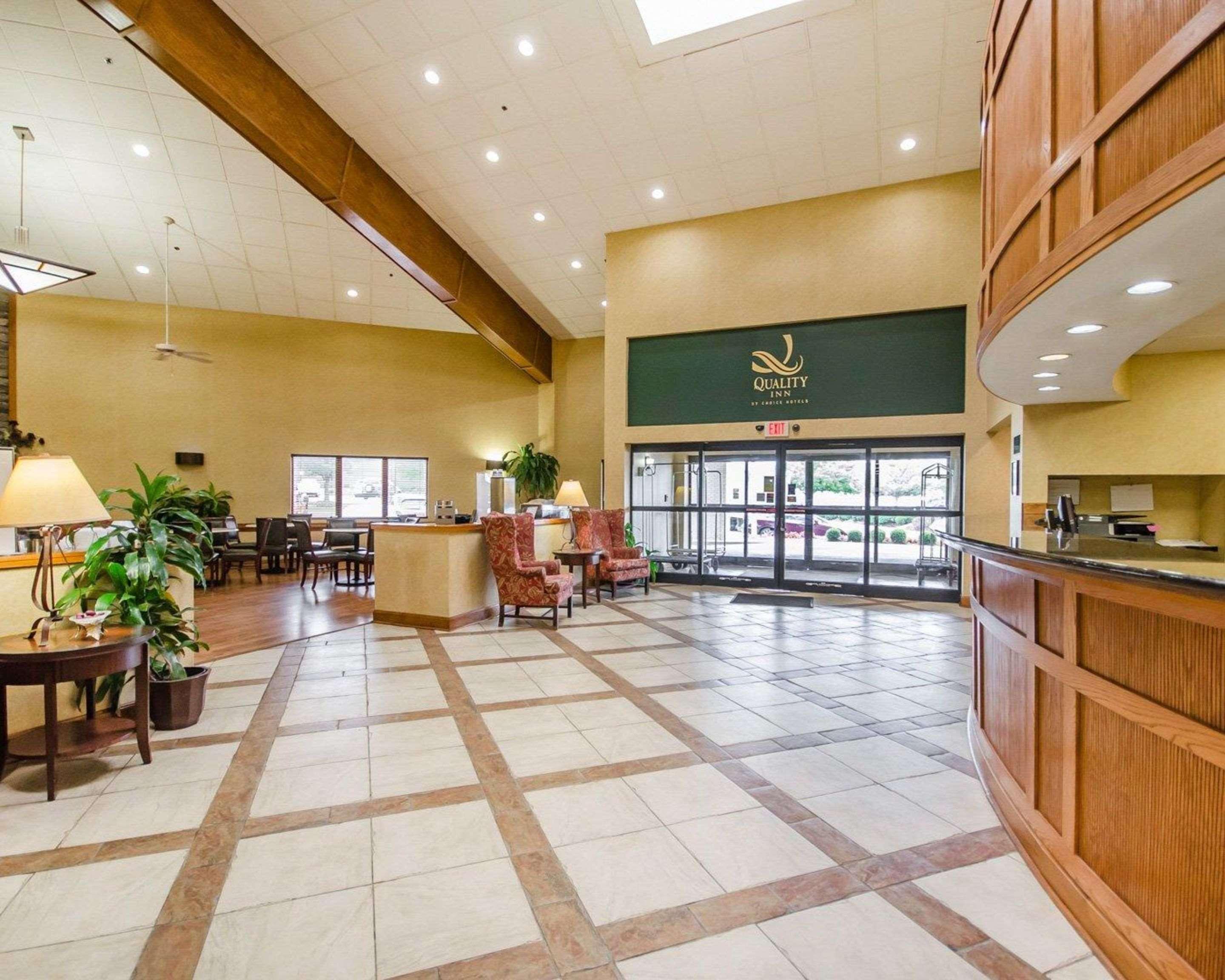 Clarion Pointe Louisville East Экстерьер фото