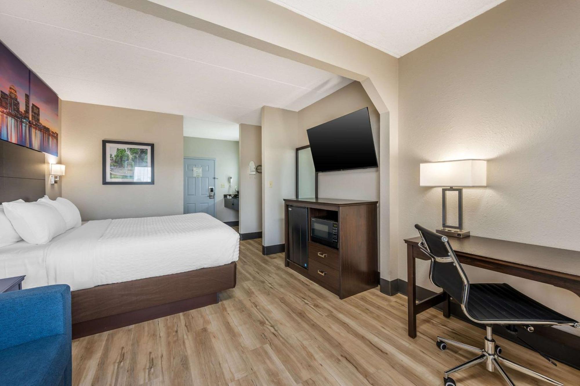 Clarion Pointe Louisville East Экстерьер фото
