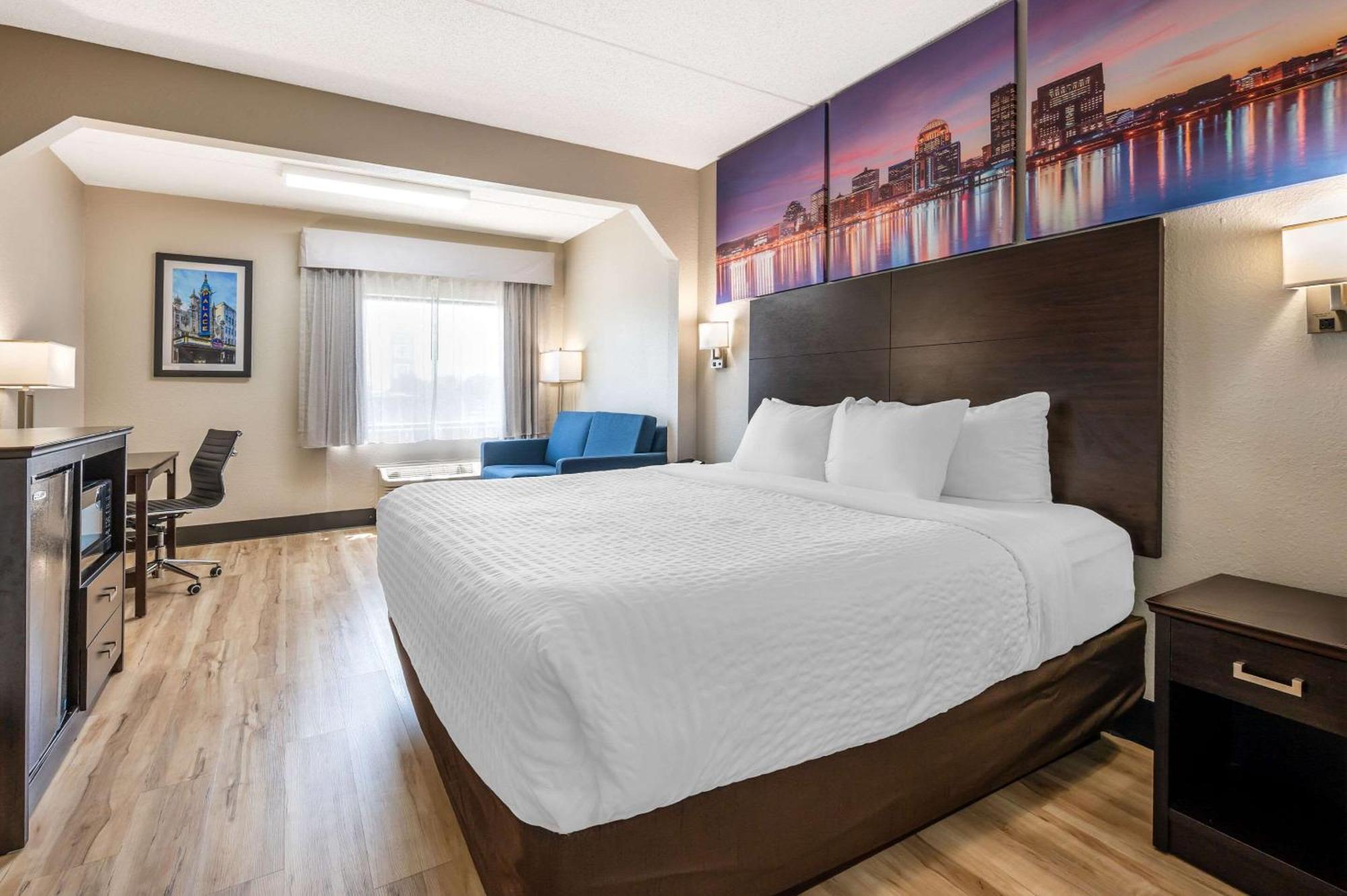 Clarion Pointe Louisville East Экстерьер фото