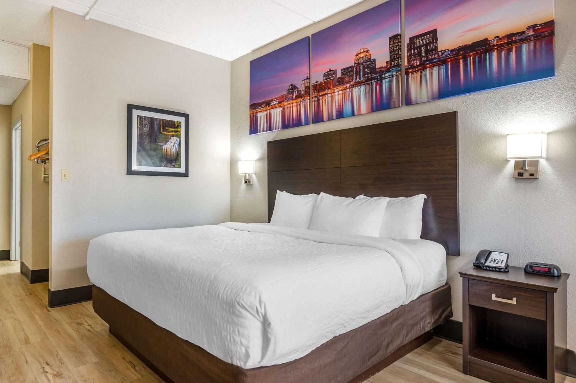 Clarion Pointe Louisville East Экстерьер фото