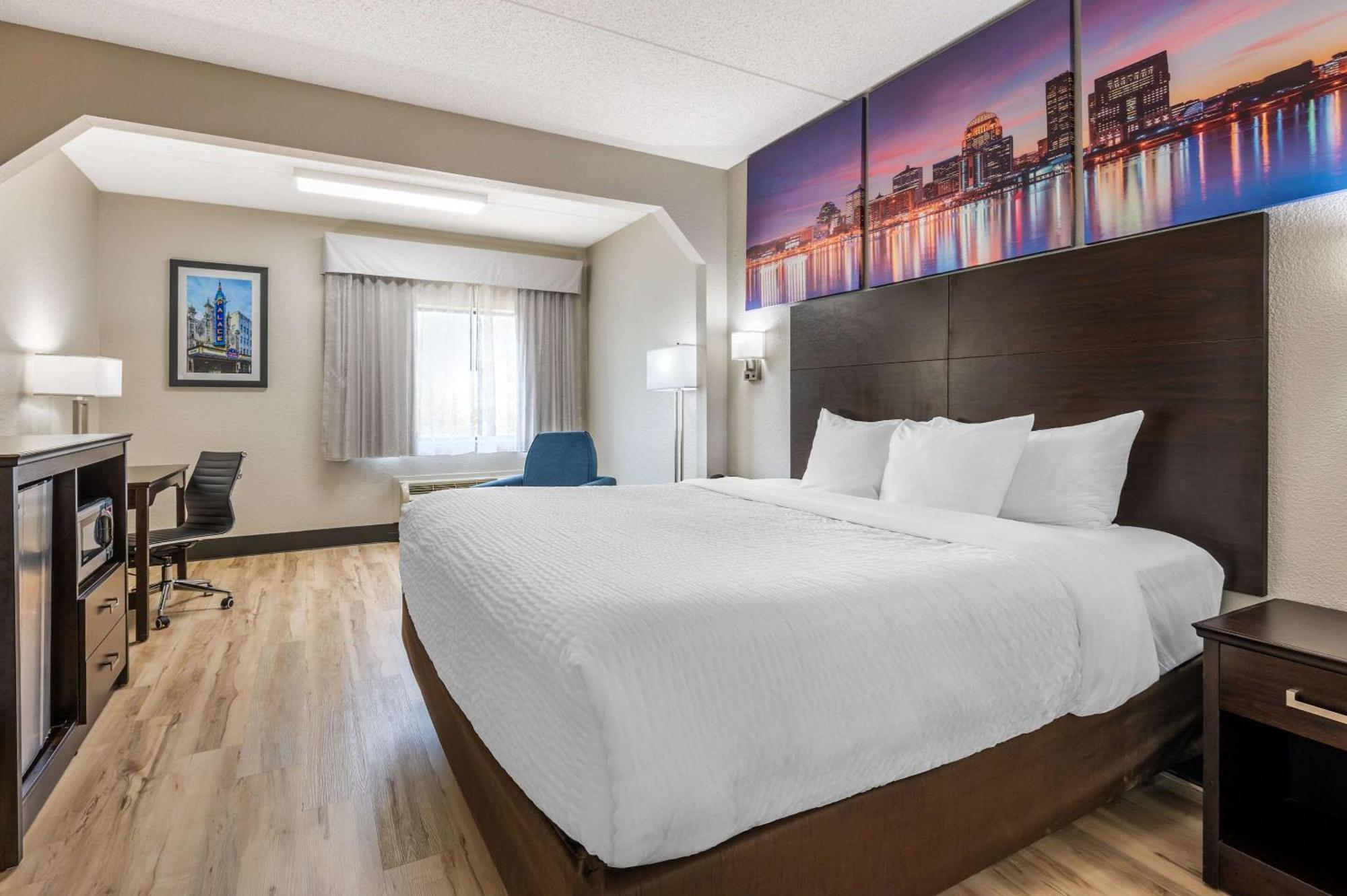 Clarion Pointe Louisville East Экстерьер фото